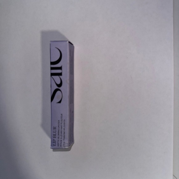 Saie Other - SAIE Lip Blur Matte Blurring Lipstick Classic 0025 Fl Oz New‎